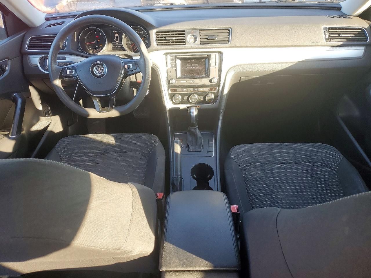 2017 Volkswagen Passat s