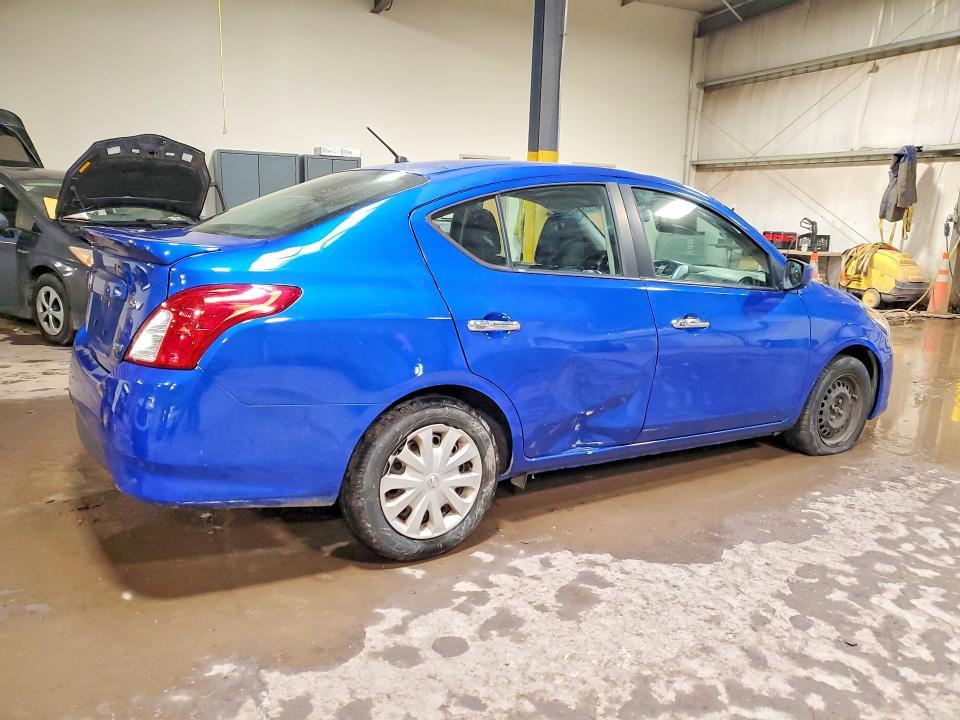 2015 Nissan Versa 1.6 sv