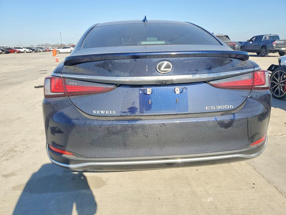 2025 Lexus Es 300h Luxury