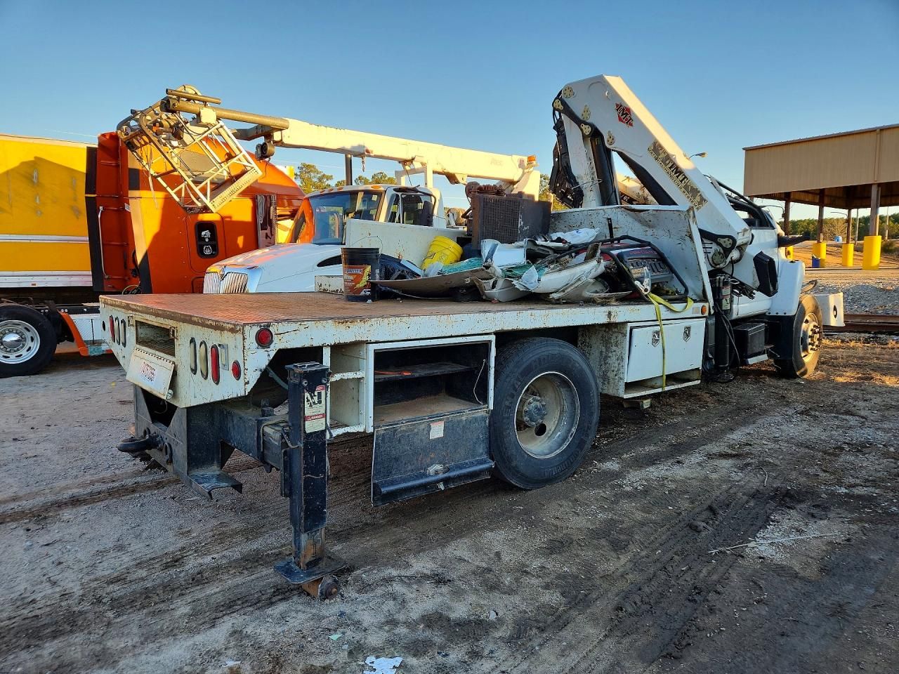 2008 Chevrolet C7500 C7C042