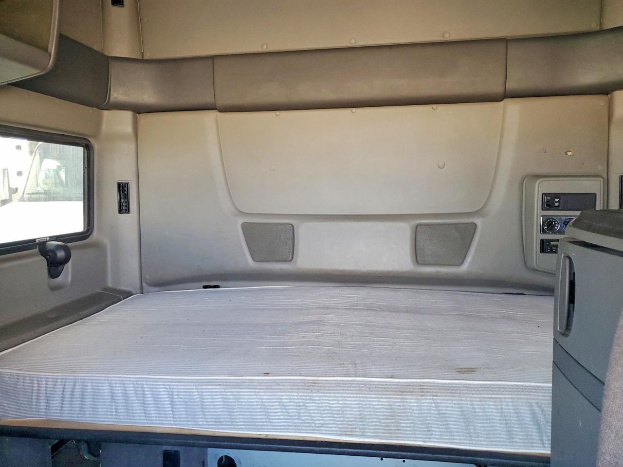 2020 International LT625