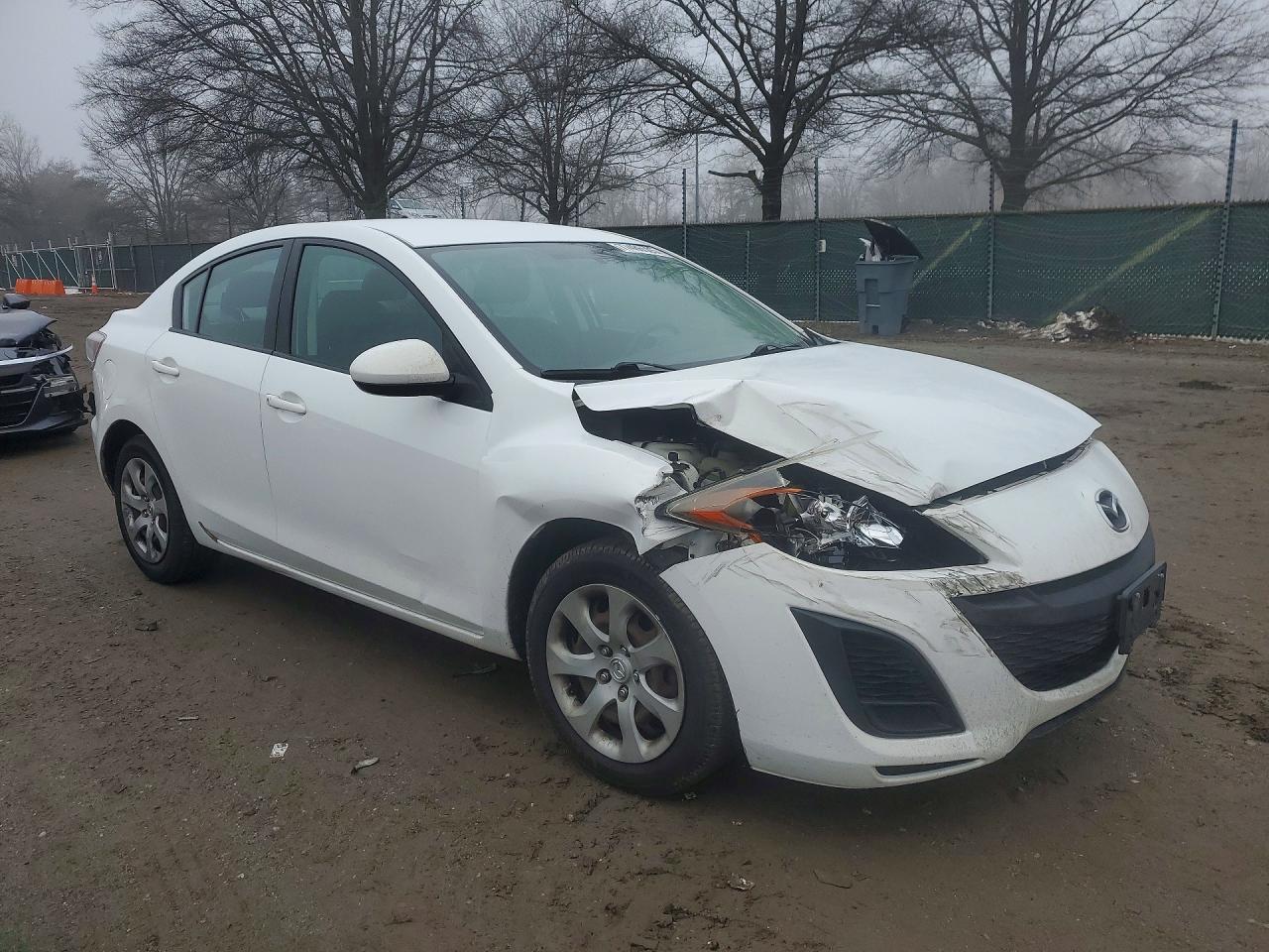 2011 Mazda 3 I