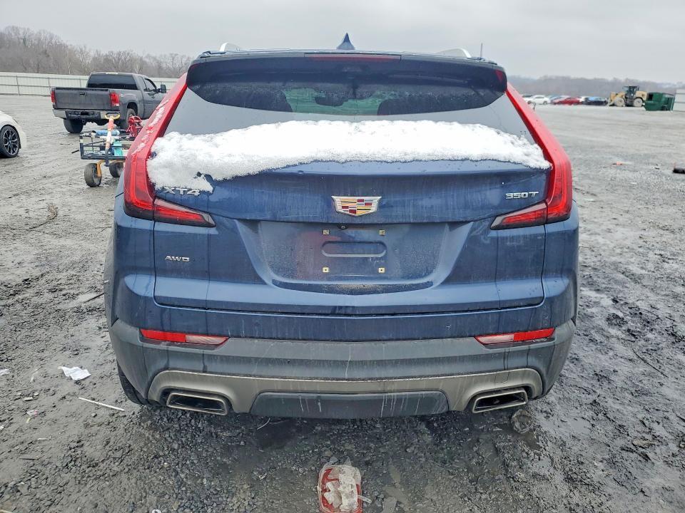 2021 Cadillac XT4 Premium Luxury