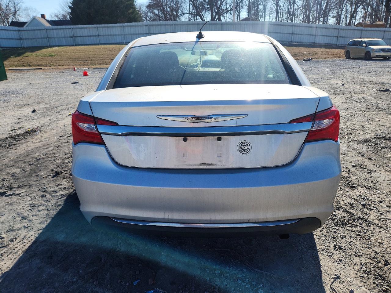 2012 Chrysler 200 lx