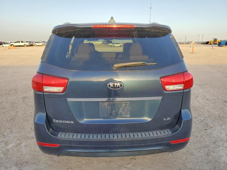 2015 KIA Sedona lx