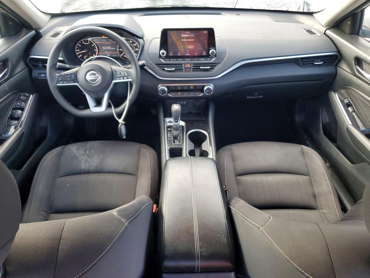 2021 Nissan Altima sv