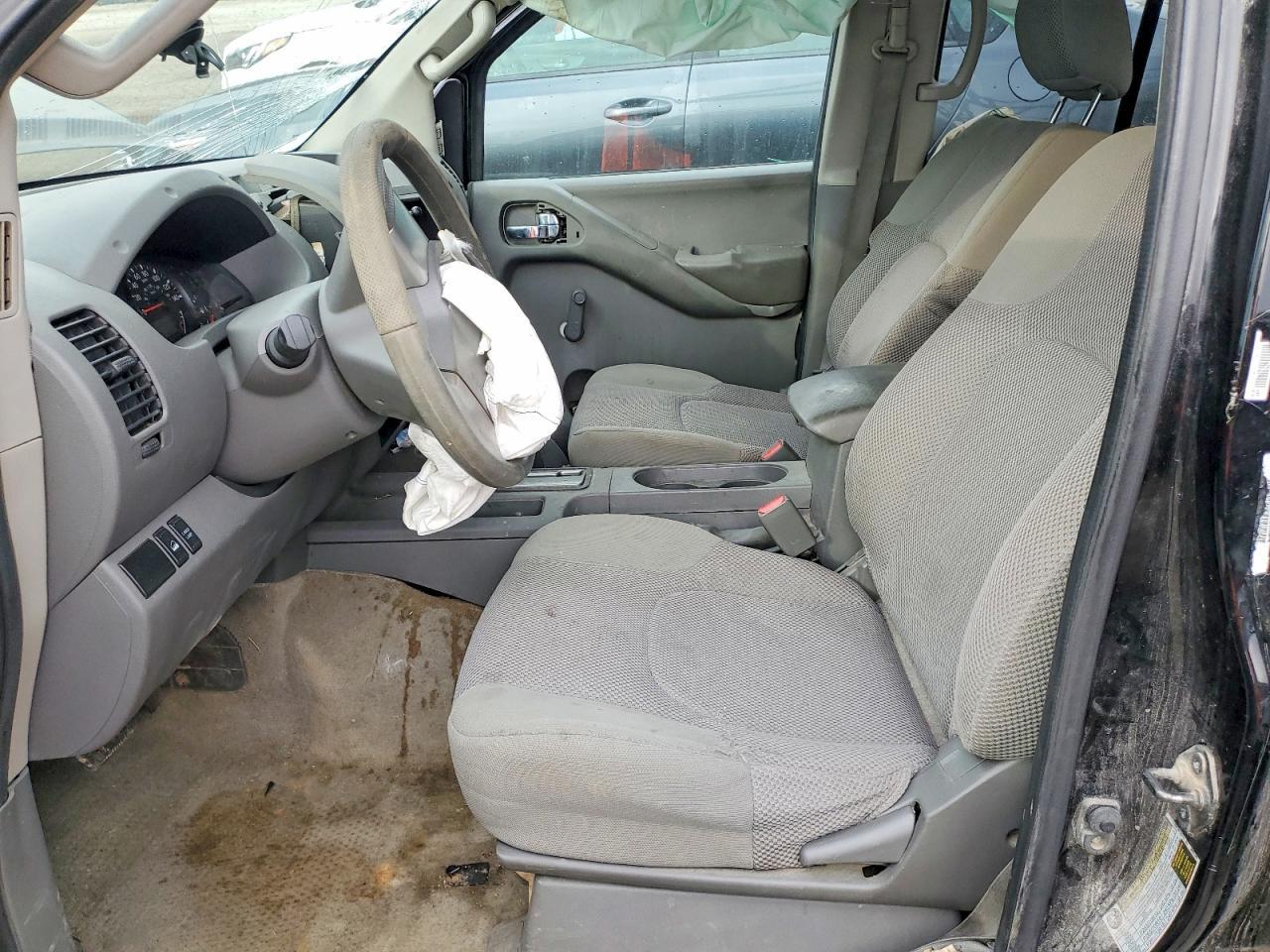 2013 Nissan Frontier S