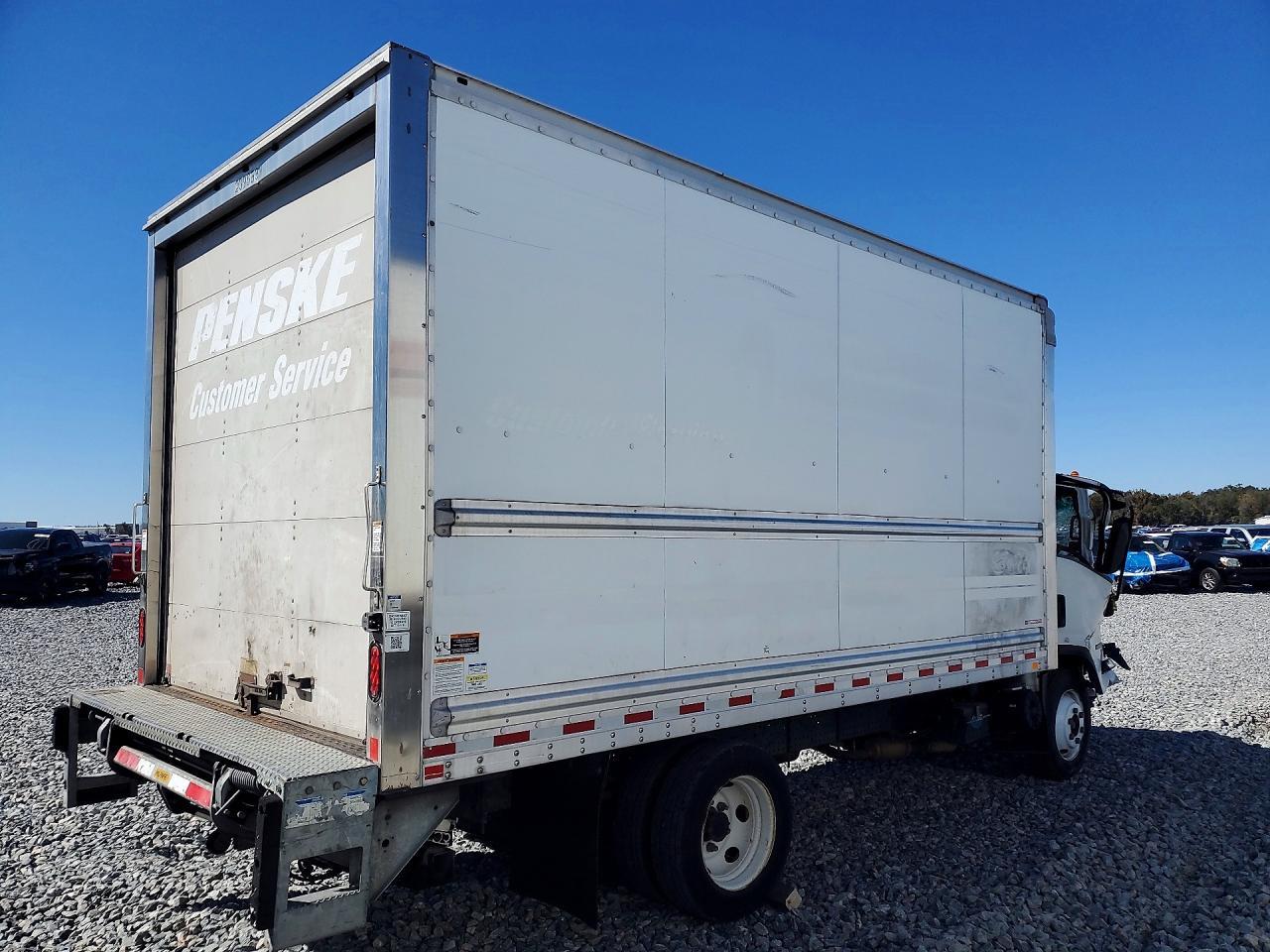 2017 Isuzu NPR HD BOX Truck