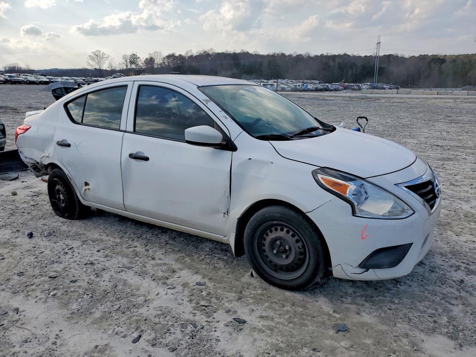 2018 Nissan Versa s