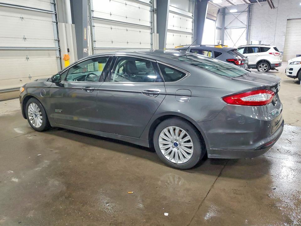 2016 Ford Fusion se Phev