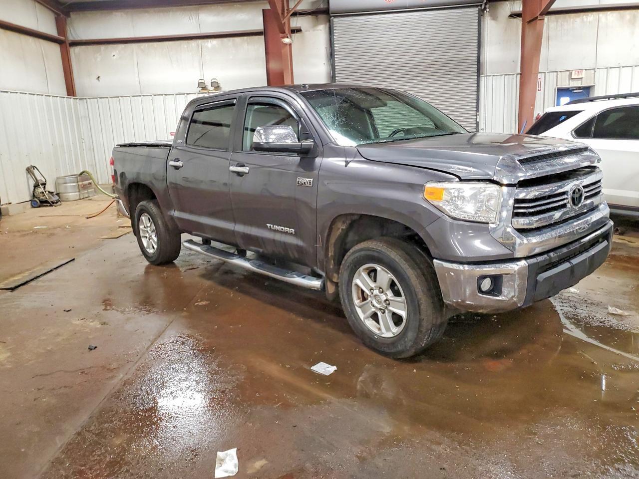 2016 Toyota Tundra SR5