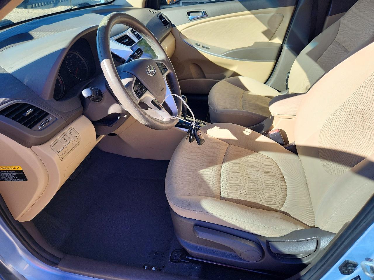 2014 Hyundai Accent gls