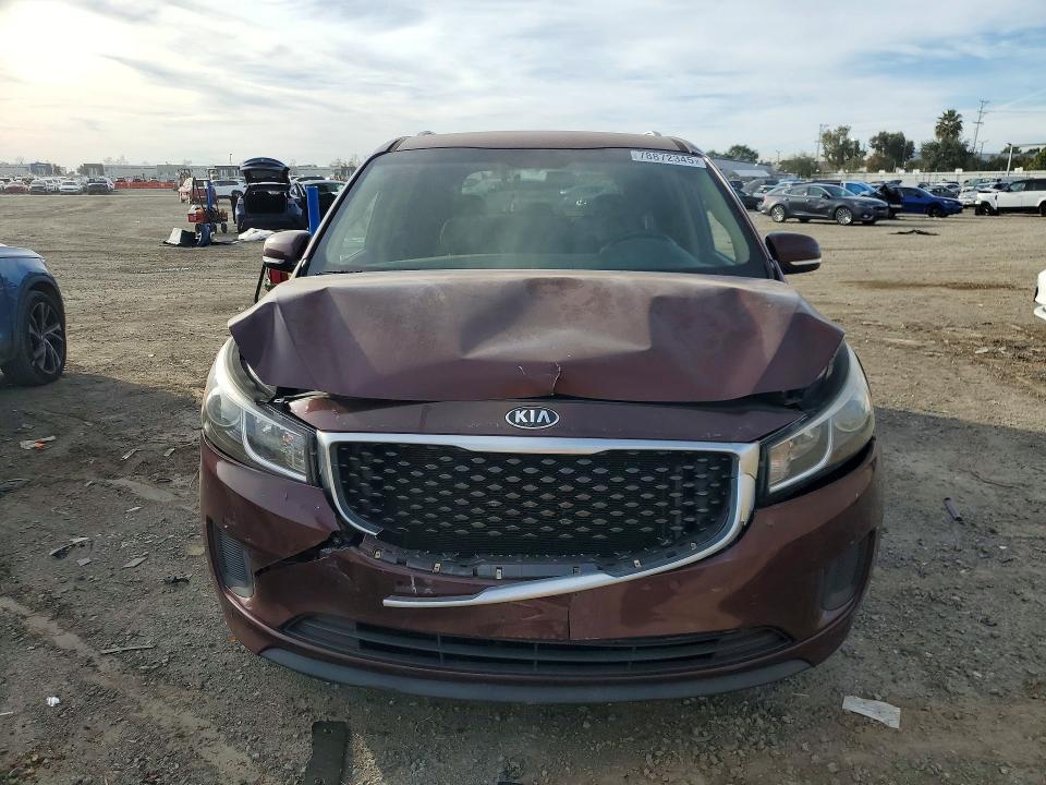 2017 KIA Sedona lx
