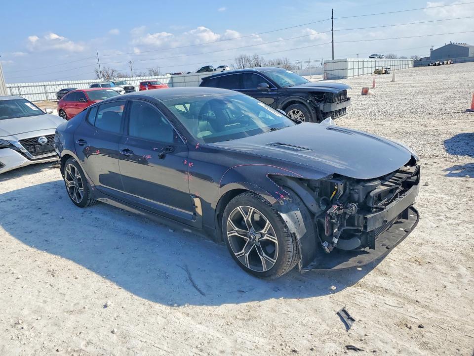 2021 KIA Stinger