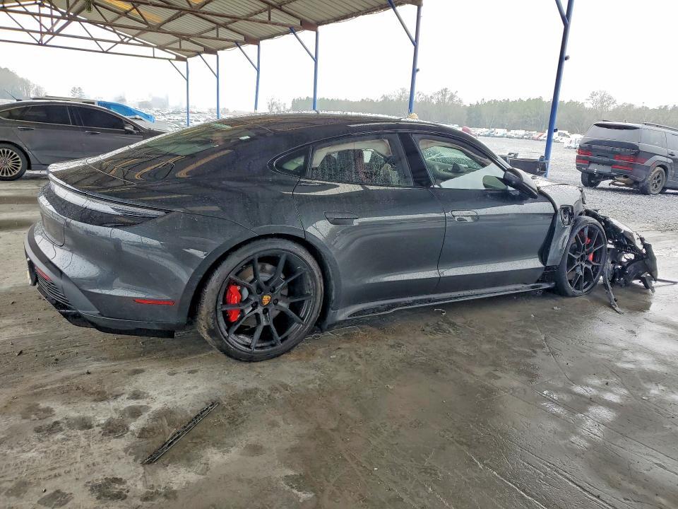 2024 Porsche Taycan gts