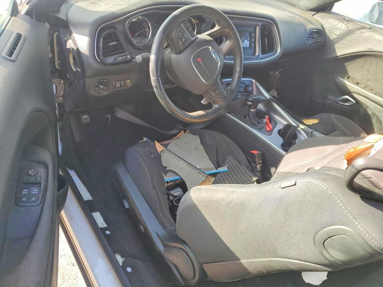 2017 Dodge Challenger sxt