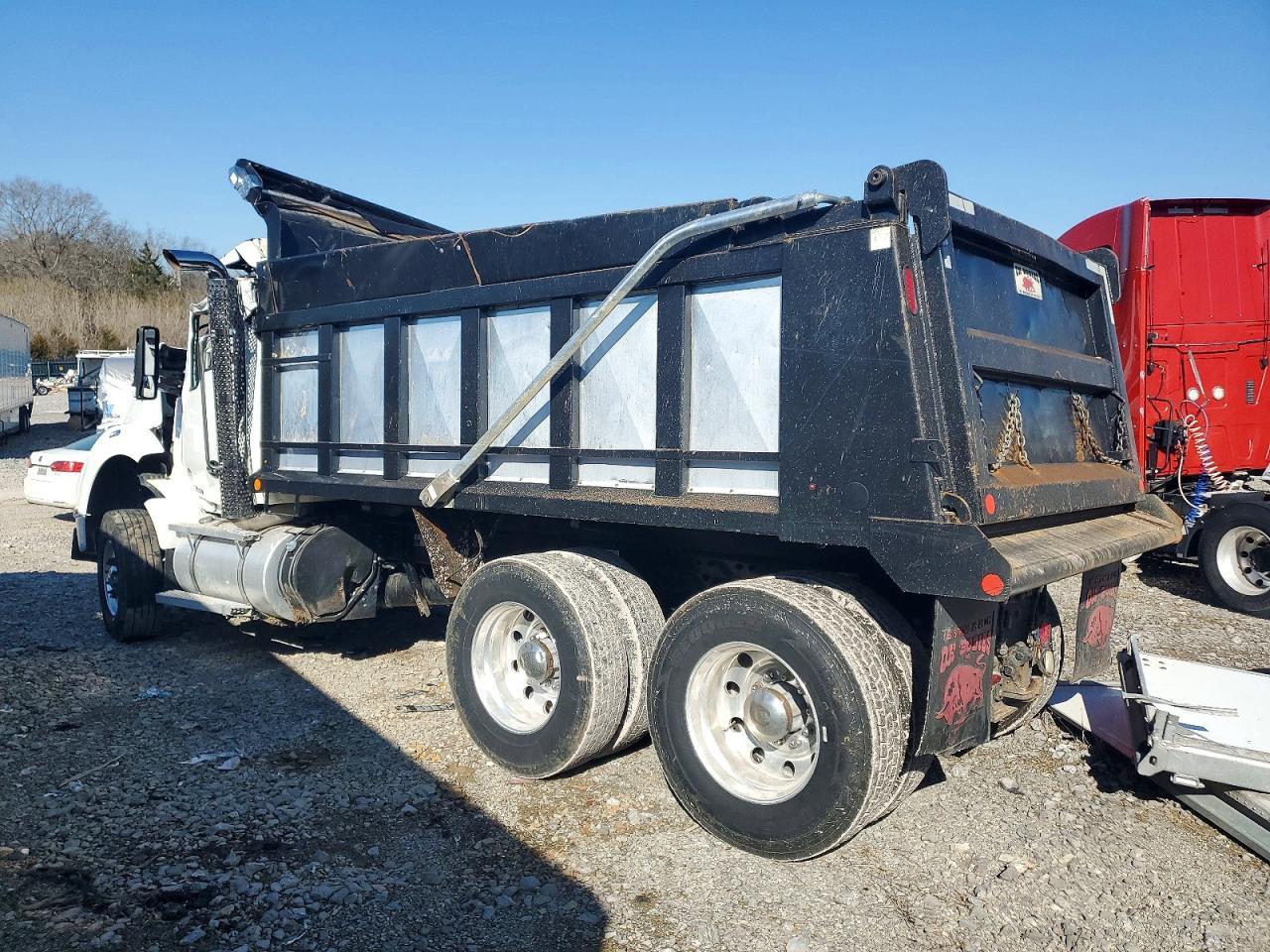 2018 Kenworth T880 Dump Truck