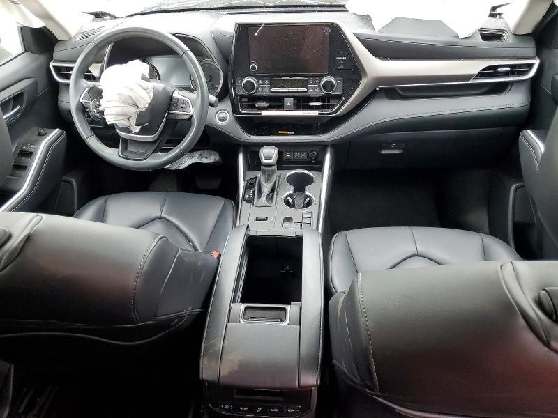 2024 Toyota Highlander le