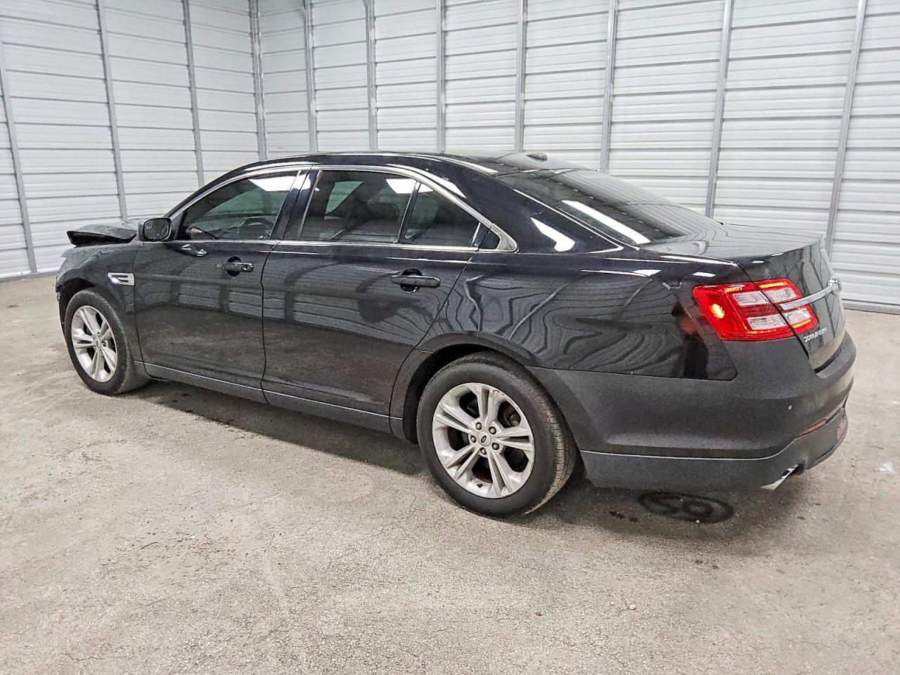 2019 Ford Taurus sel