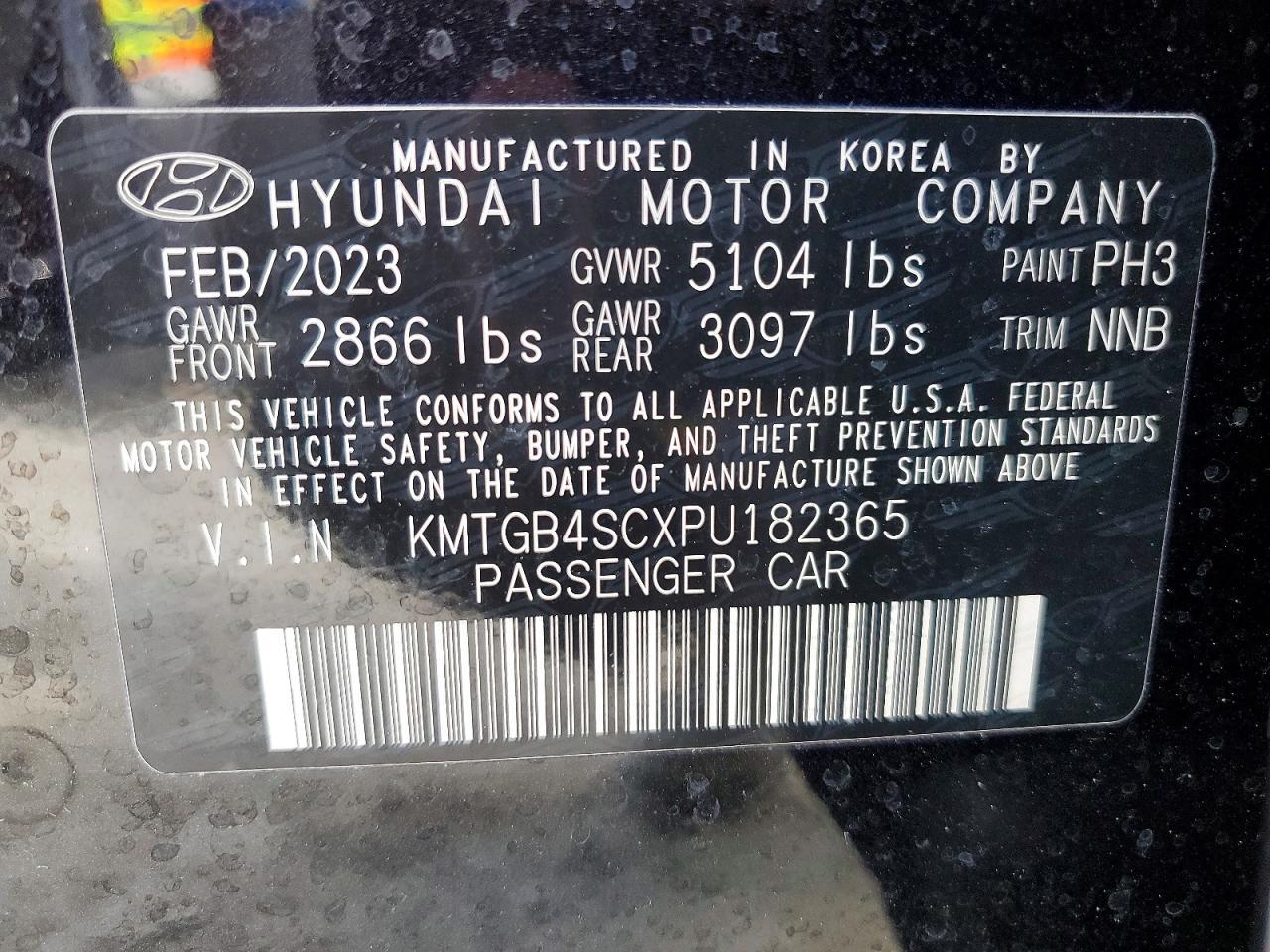 2023 Genesis G80 Base