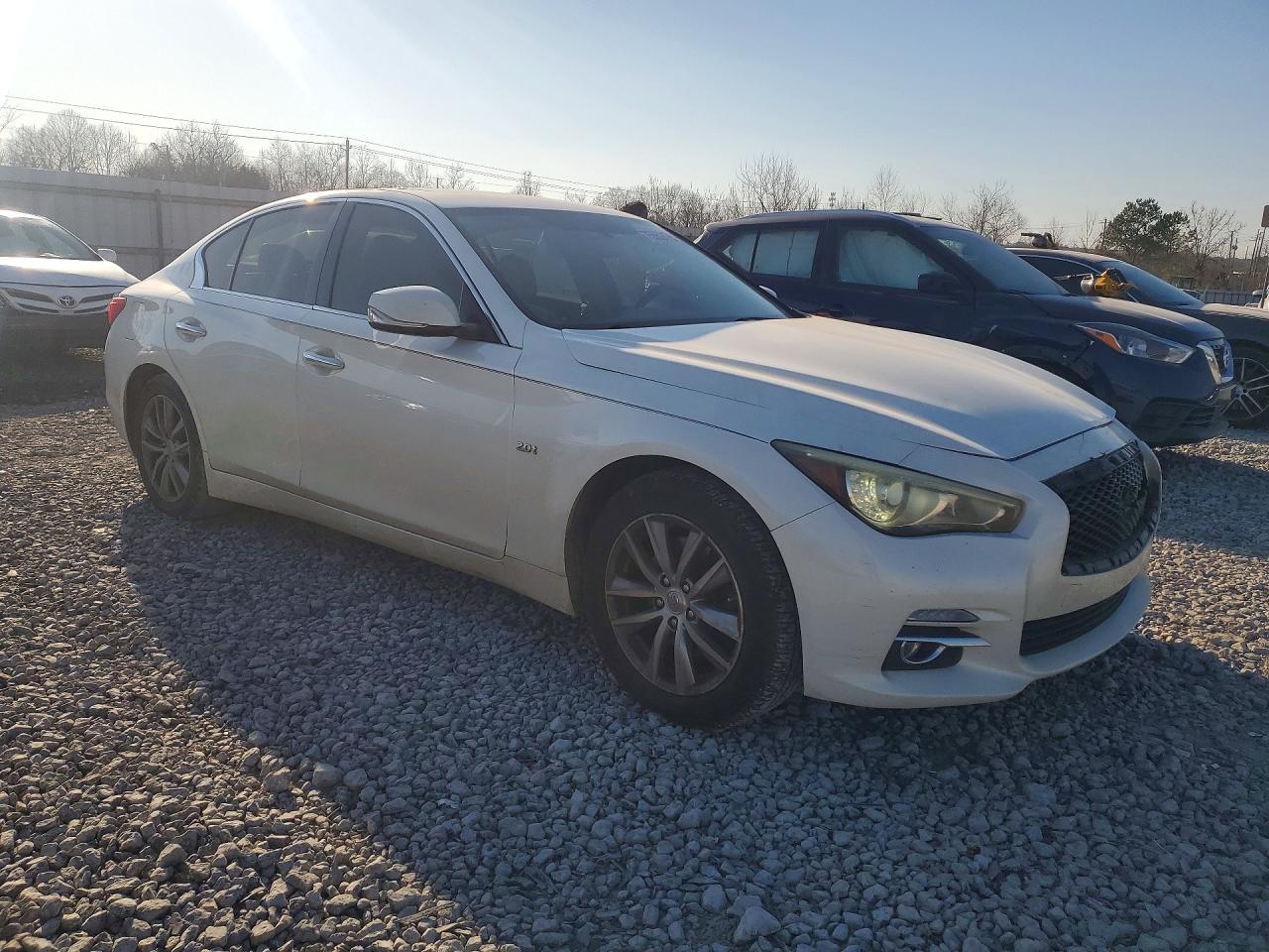 2016 Infinity Q50 Base
