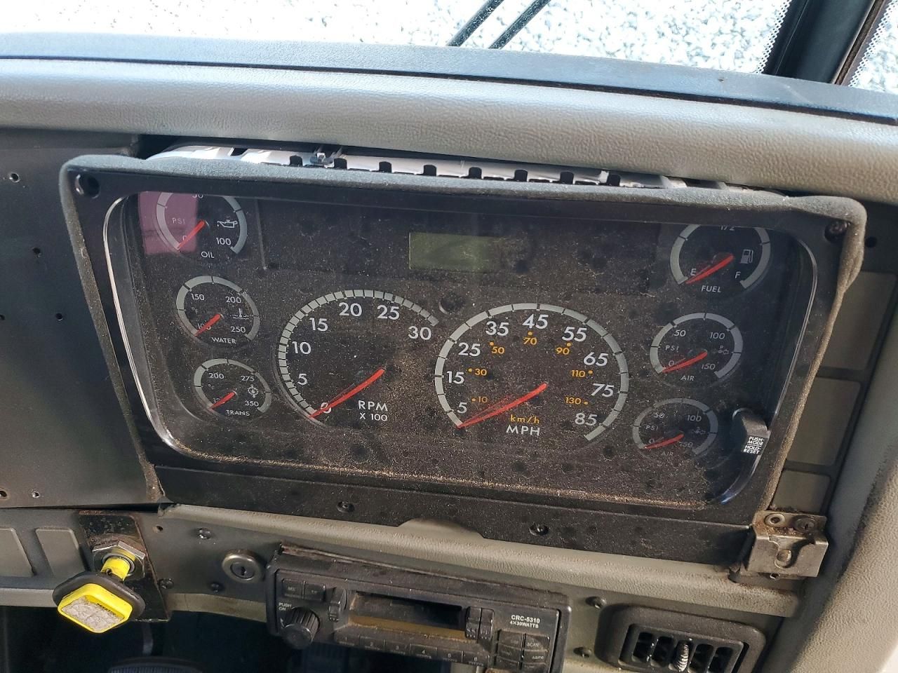 2004 Thomas School Bus-school bus