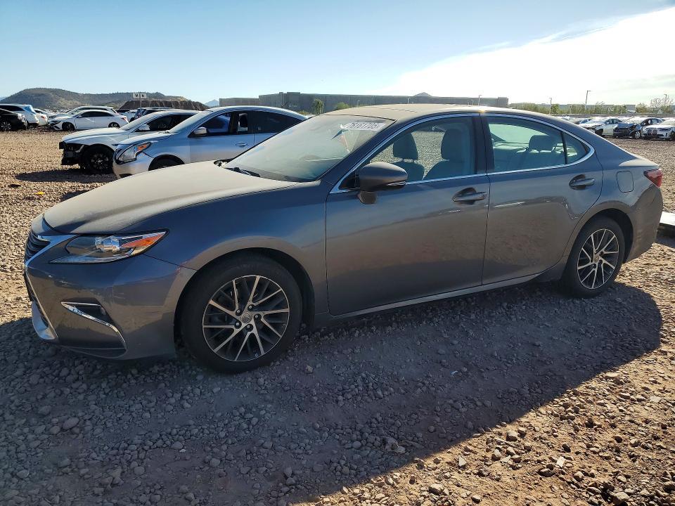 2017 Lexus ES