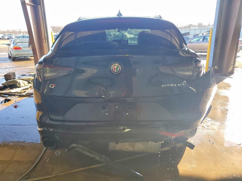 2024 Alfa Romeo Stelvio ti