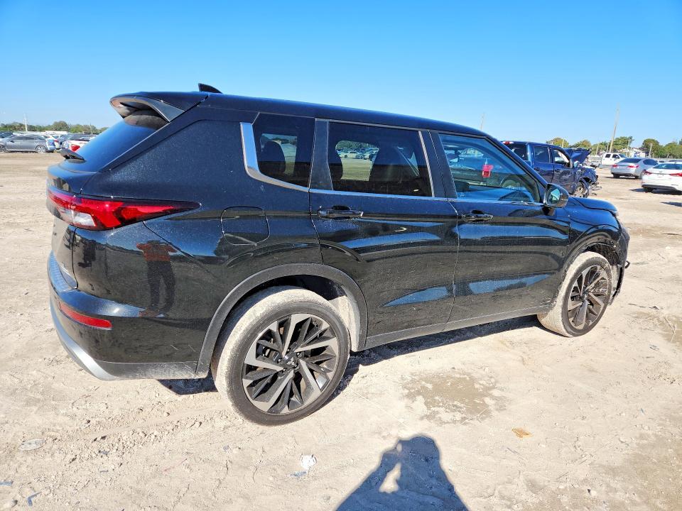 2024 Mitsubishi Outlander se