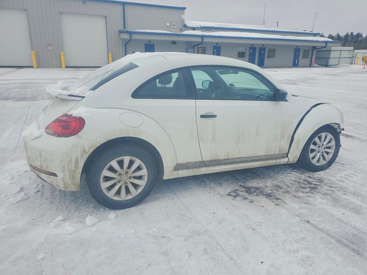 2018 Volkswagen Beetle s