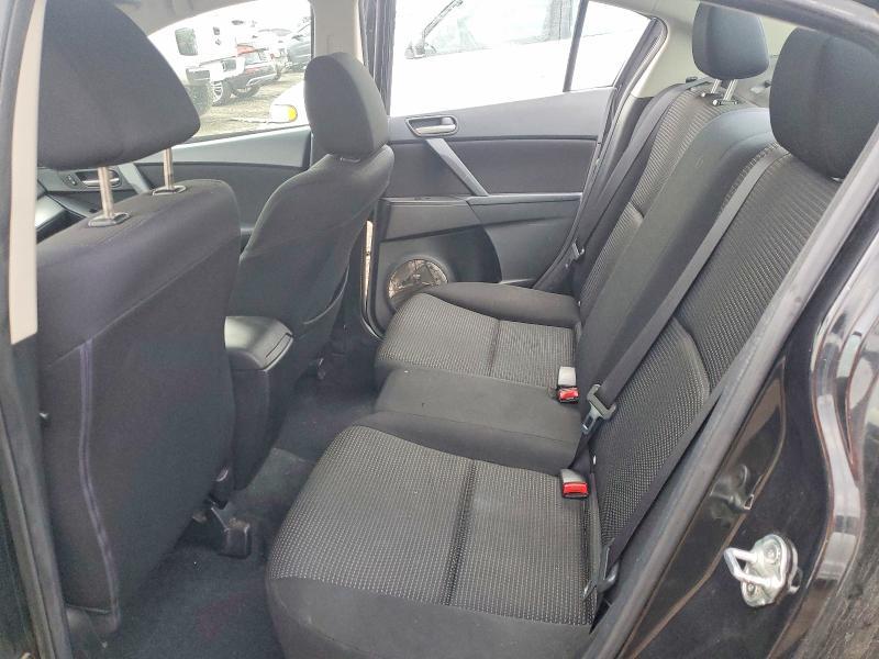 2013 Mazda 3 I