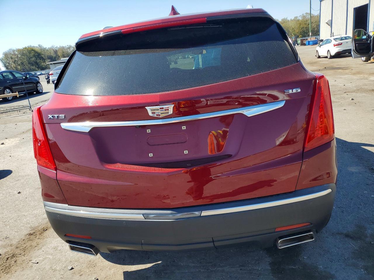 2017 Cadillac XT5 Luxury