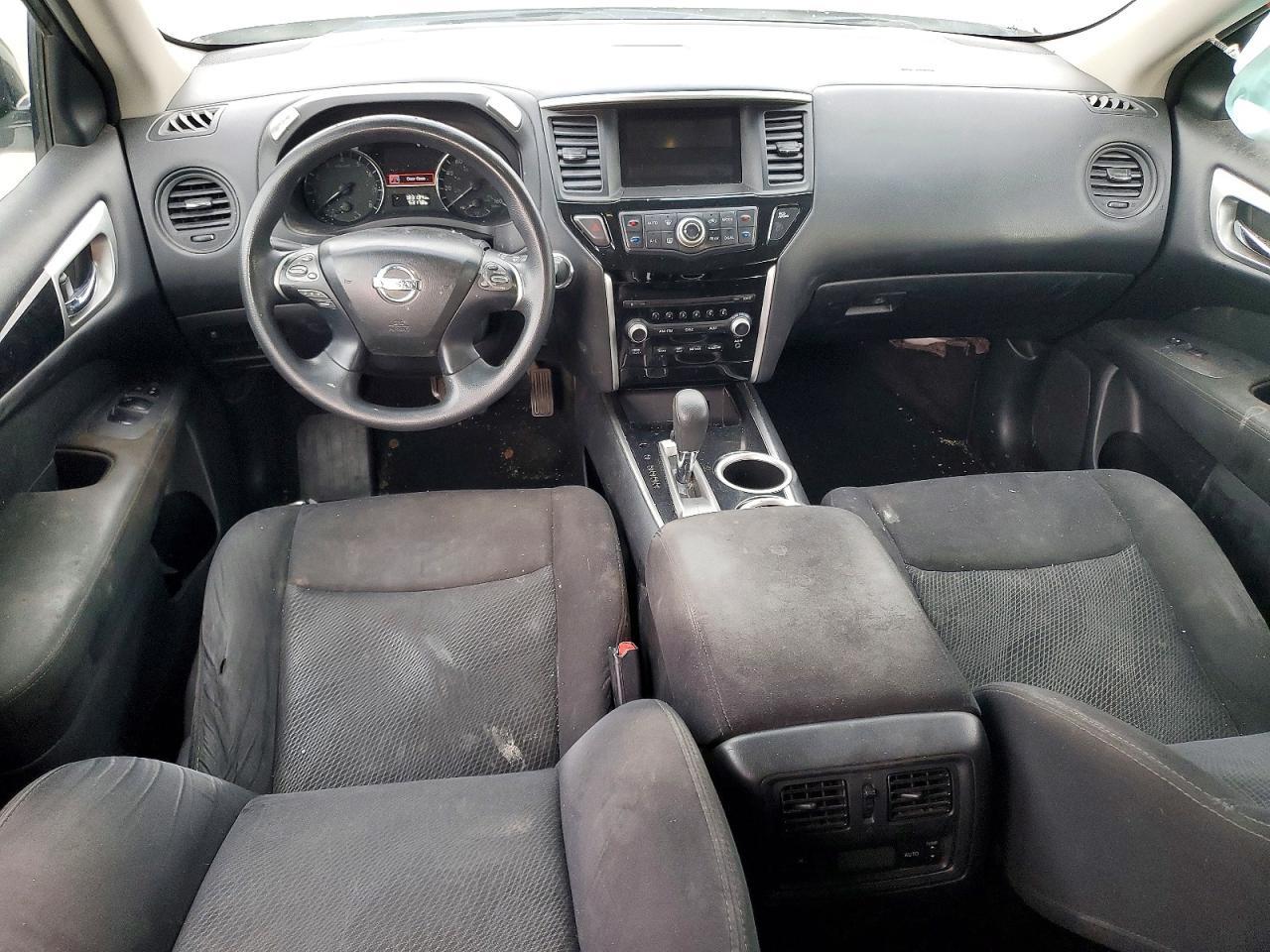 2015 Nissan Pathfinder s
