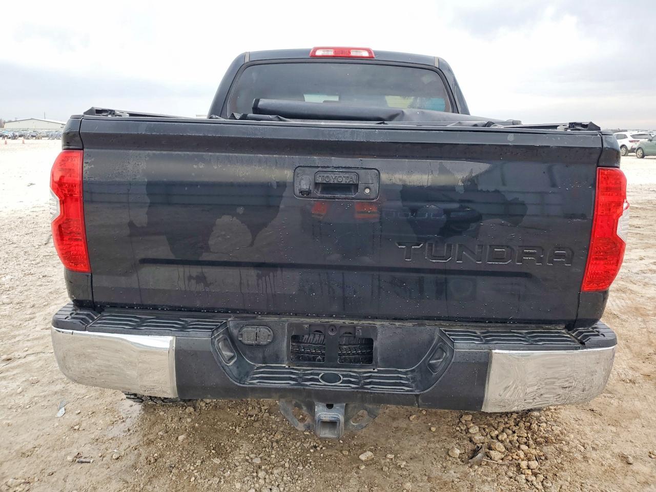 2016 Toyota Tundra Crewmax SR5