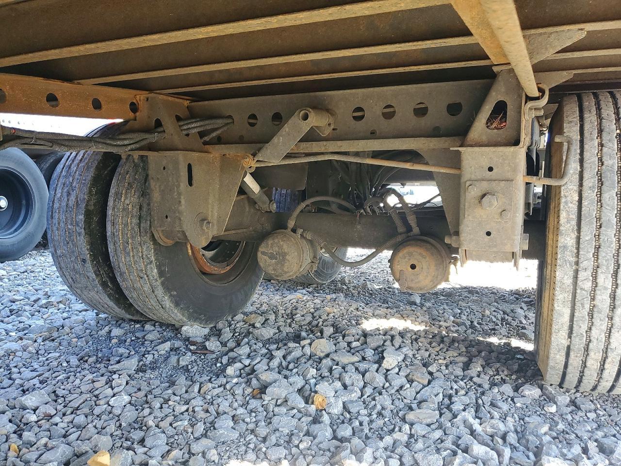 2012 Vanguard DRY Van Trailer