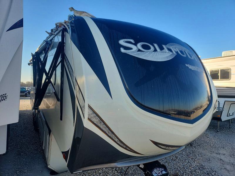 2018 Grand Design Solitude Fifth Wheel