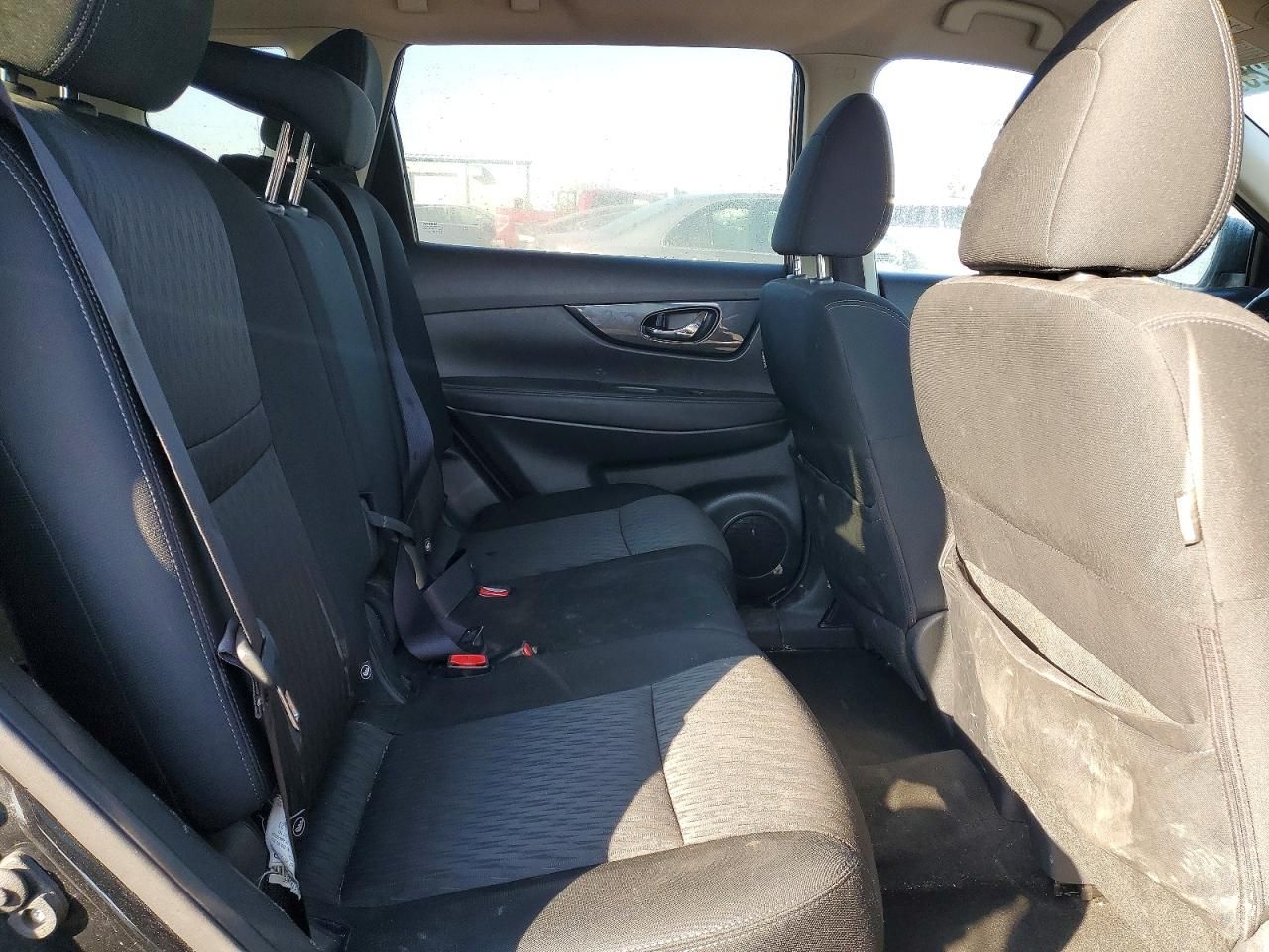 2017 Nissan Rogue sv