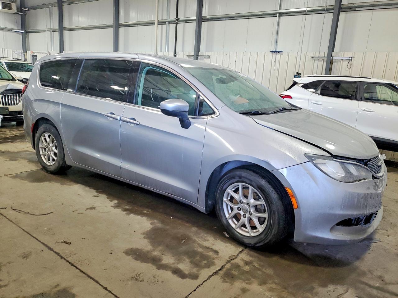 2017 Chrysler Pacifica lx