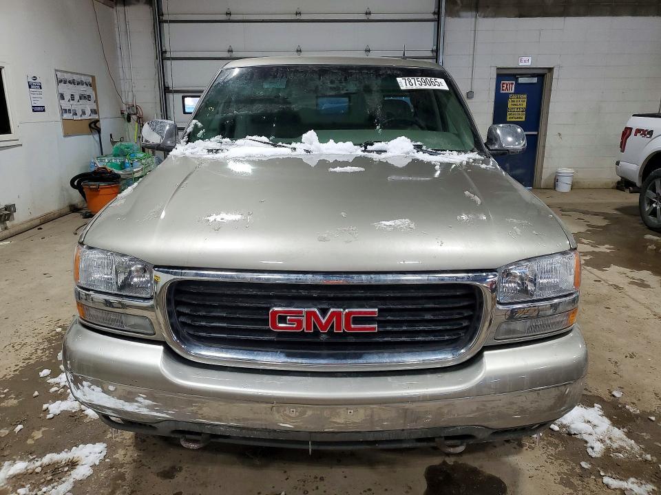 2002 GMC R/V 1500 Series