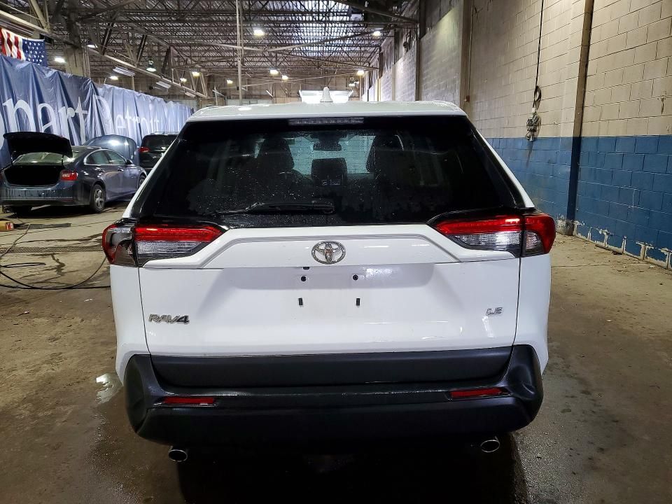 2022 Toyota Rav4 le
