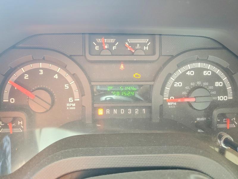 2010 Ford Econoline E450 Super Duty Cutaway Van