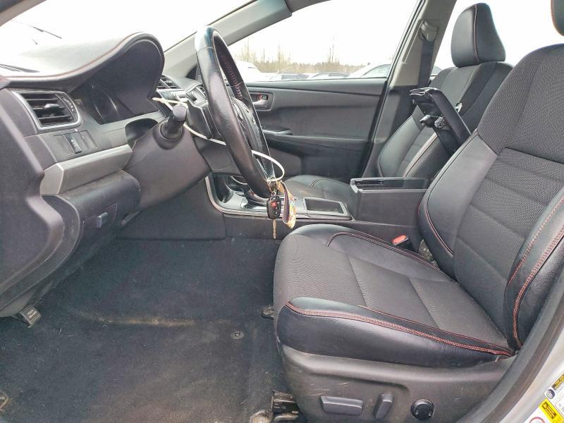 2016 Toyota Camry se