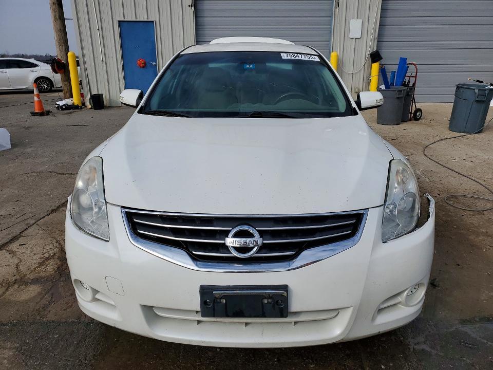 2011 Nissan Altima sr