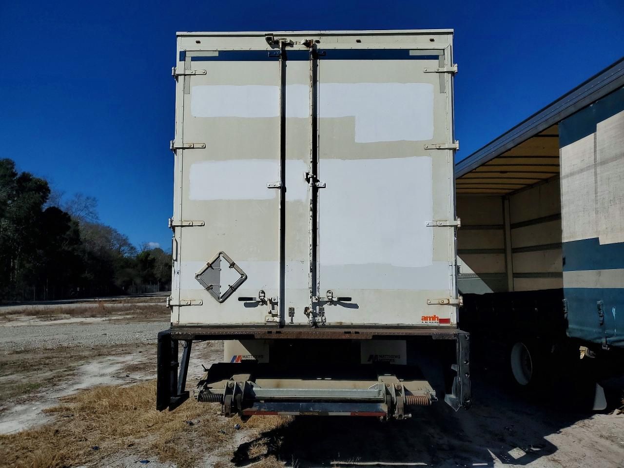 2017 Hino 268 Delivery Truck