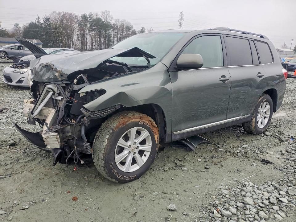 2013 Toyota Highlander se