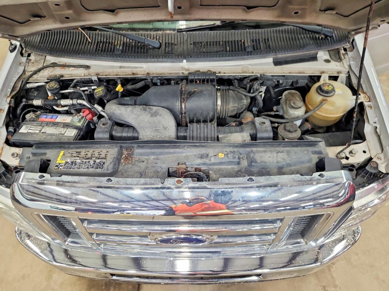 2012 Ford Econoline E250 van
