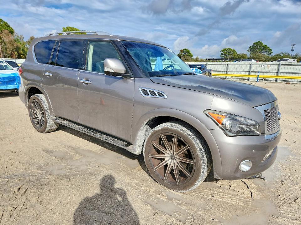 2012 Infiniti Qx56