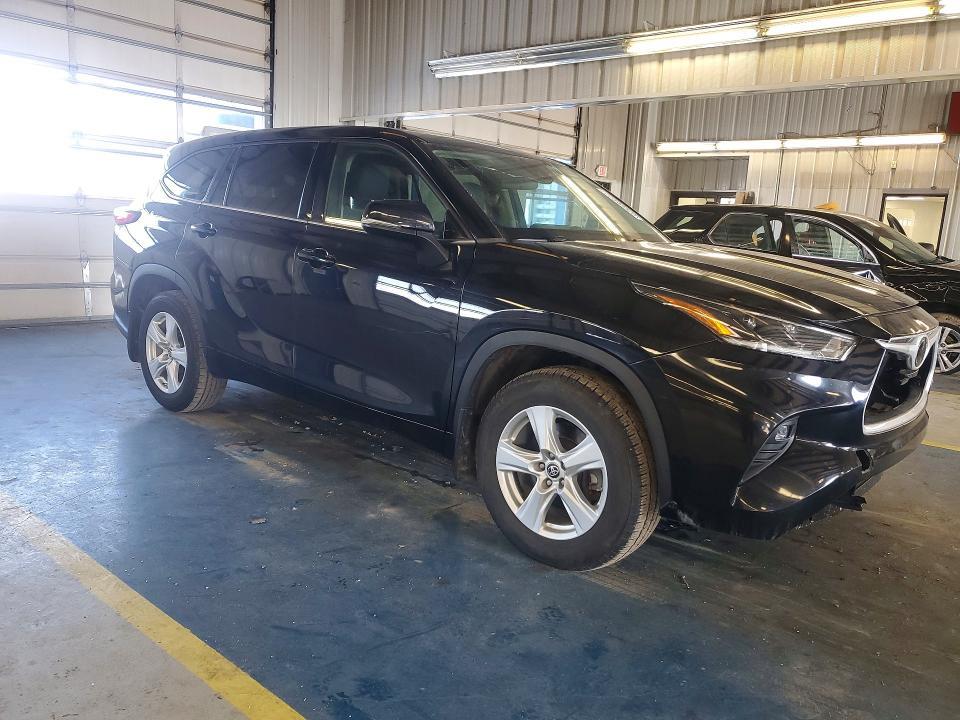 2021 Toyota Highlander le