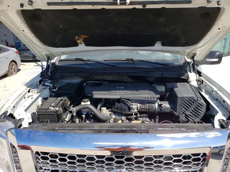 2017 Nissan Titan xd sl