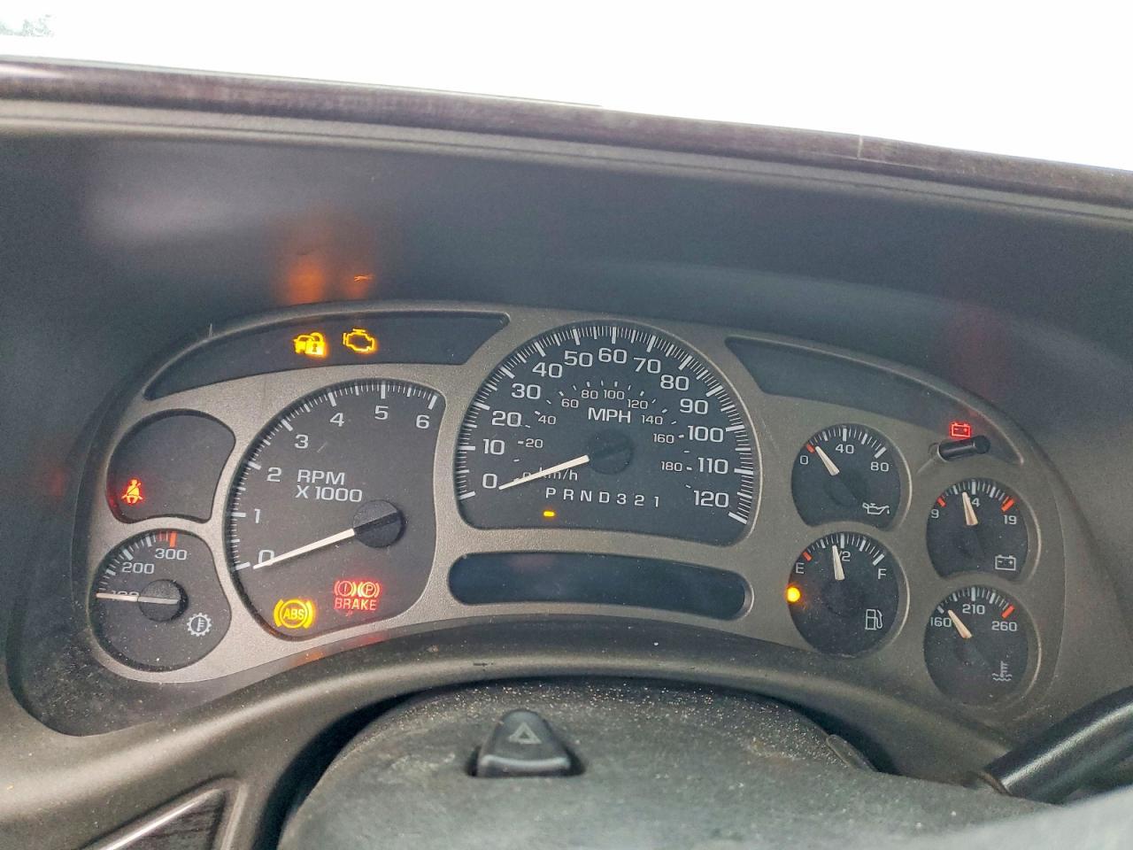 2005 Chevrolet Silverado Flatbed Truck